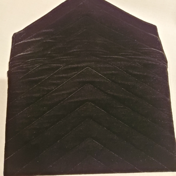 NWT Black Velvet Clutch "Alexis" - Picture 2 of 6